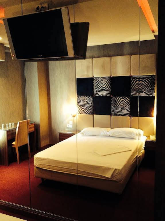 Lacoba Hotel (Adults Only) Athens Exterior photo